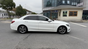 Le <span class=keywords><strong>prix</strong></span> d'exportation des voitures d'occasion professionnelles de la <span class=keywords><strong>Mercedes</strong></span>-Benz <span class=keywords><strong>Classe</strong></span> <span class=keywords><strong>C</strong></span> <span class=keywords><strong>C</strong></span> 200L Sport Edition restylée 2017 est réduit - Product Image 5
