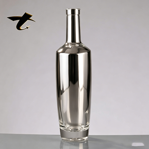 Bouteilles <span class=keywords><strong>de</strong></span> <span class=keywords><strong>whisky</strong></span> électro-plaquées, bouteilles en verre transparent avec bouchon à vis pour l'emballage du <span class=keywords><strong>whisky</strong></span>, volume 700 ml 1000 ml - Product Image 3