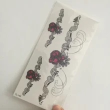 Frauen tattoos brust für Brust Tattoo