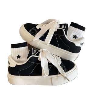 Nouvelles chaussures de marche pour femmes, couleur vin rouge, à talons hauts, avec un design rétro de style Hong Kong, bout rond, fermeture à lacets, pour l'automne/le printemps - Product Image 1