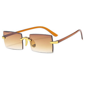 Gafas de Sol Cuadradas sin Montura, UV400, Ligeras, de PC, con Degradado Dorado y Bordes con Corte de Diamante en Azul/Rosa, Unisex - Product Image 1