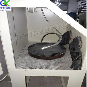Cabine de sablage manuelle industrielle compacte pour le nettoyage et la restauration de précision - Product Image 3