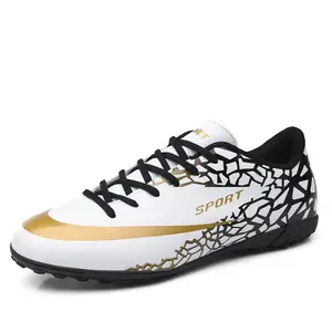 2018 ו 2020 Cr7 זול כדורגל סוליות מכירה לוהטת גברים כדורגל נעלי כדורגל הסיטוניים חדש כדורגל נעליים