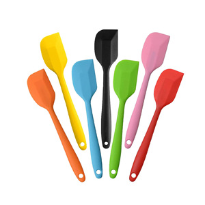 Heat Resistant Kitchen <b>Silicone</b> Spatula Set Durable Food Grade <b>Silicone</b> Cake Spatula High Quality <b>Silicone</b> <b>Bake</b> Spatula - Product Image 1