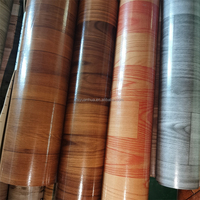 Rouleau de revêtement de sol en vinyle PVC en gros avec mousse éponge pour intérieur commercial et résidentiel