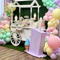 Décoration de fête d'anniversaire résine artisanat grand cône de crème glacée en fibre de verre beignet macaron statue accessoire à vendre