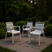 Chaise de salle à manger nordique simple du fabricant, en plastique avec accoudoirs, multicolore, antidérapante, adaptée à l'intérieur et à l'extérieur