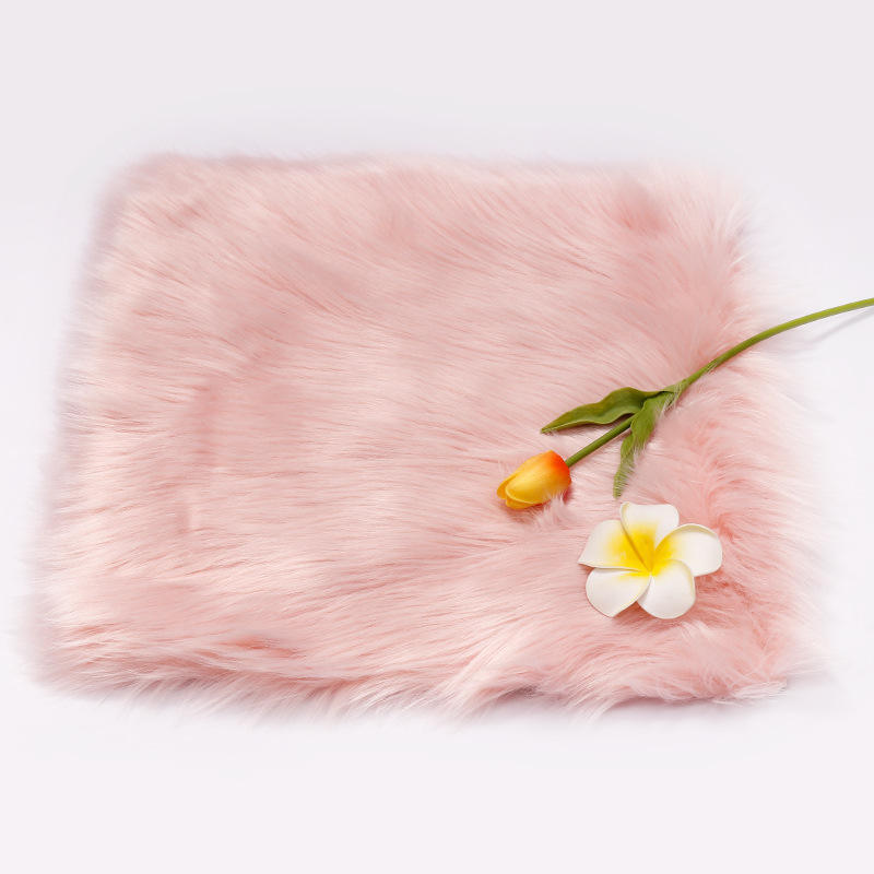 Coussin peluche rose