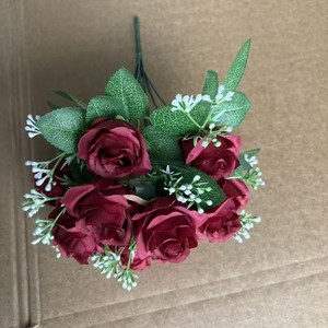 Rosa Artificiale 12 Teste Bouquet di Rose Artificiali in Seta per Decorazioni Matrimoni ed Eventi Rose Bianche e Rosse per Laurea - Product Image 6