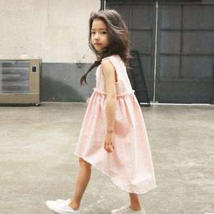 ร้านค้าออนไลน์ ชุดเดรสเด็กผู้หญิงแบบตัดเย็บพิเศษ ด้านหน้าสั้น ด้านหลังยาว - Product Image 3
