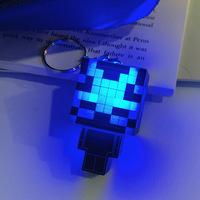 Porte-clés LED Lumineux Personnage de Jeu Pixel Mignon, Mini Pendentif Créatif pour Sac, Décoration pour Enfants et Fans de Jeux