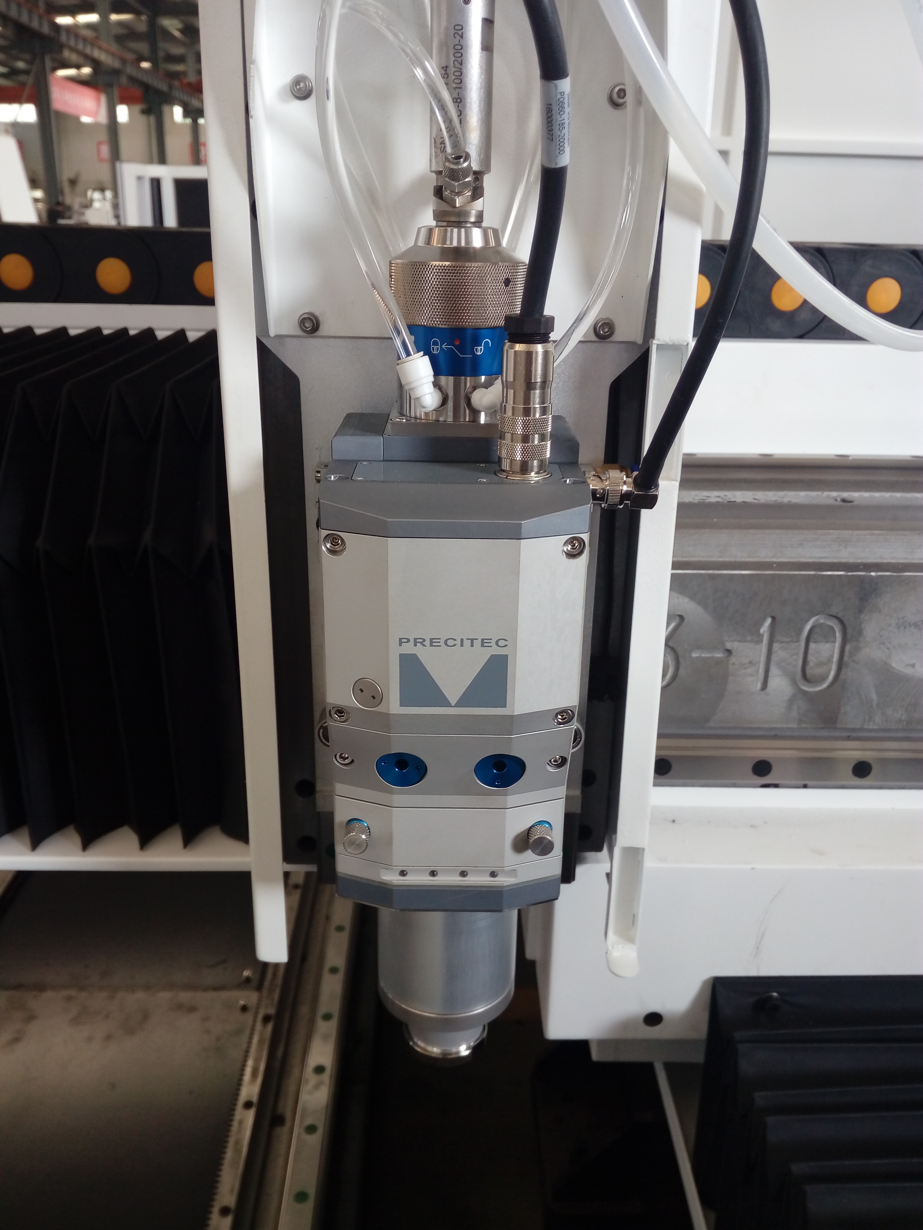 Metal Fabrication 3015 1kw 2kw 3kw Brass Stainless Steel CNC laser cutting machine