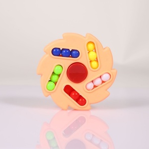 Juguete Giratorio de Plástico para Niños, Disco Mágico de Doble Cara y Cubo Giratorio, Duradero - Product Image 4