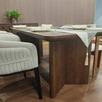 Ensemble de table à manger d'hôtel de luxe meubles de salle à manger commerciaux de style européen table en bois de noyer pour banquet de restaurant