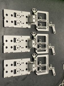 อุปกรณ์จับยึดงานกลึง CNC แบบ OEM อลูมิเนียม 6061-T6 ชุดจิ๊กเครื่องมือแบบกำหนดเองสำหรับการผลิตที่มีความแม่นยำสูง จากโรงงานโดยตรง - Product Image 4