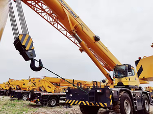 Grúa Todoterreno XCR90 de 90 Toneladas, Versátil y Duradera, para Instalaciones Industriales a Gran Escala - Product Image 3
