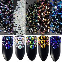 Vente en gros de pantoufles en métal à la mode bijoux pour ongles breloques décorations en diamant et strass accessoires bling de style dessin animé