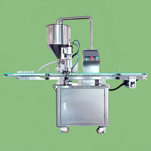 Lignes de production spécialisées pour le remplissage, le bouchage, la scellage en aluminium et l'étiquetage des bouteilles en plastique de jus et d'eau. - Product Image 4