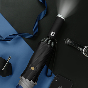 Yubo 23 Inch 12 Xương Sườn Tự Động Biểu Tượng Tùy Chỉnh Kinh Doanh Quà Tặng Phản Quang Có Thể Điều Chỉnh LED Ánh Sáng Xử Lý 3 Gấp Ô - Product Image 3