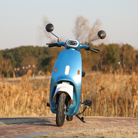 Scooter électrique classique vintage avec pédales, cyclomoteur électrique, moto électrique 1500W