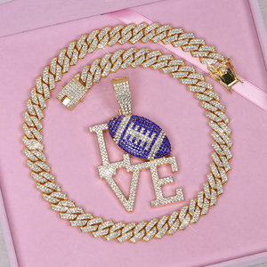 2025 I Love <span class=keywords><strong>NFL</strong></span> Rugby <span class=keywords><strong>Match</strong></span> Bleu Pendentif avec Chaînes pour Hommes Hip Hop Football Pendentif Collier Bijoux Cadeau pour Femmes En Gros - Product Image 3