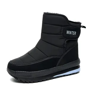 Botas de nieve impermeables altas para hombre y mujer nuevas de invierno al por mayor, botas de nieve negras informales térmicas gruesas para exteriores