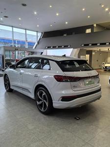 Audis Q4 <span class=keywords><strong>E</strong></span>-<span class=keywords><strong>tron</strong></span> 2024 2025 2026 Audis Q4 Etron veicolo nuova energia Suv Ev <span class=keywords><strong>E</strong></span> <span class=keywords><strong>Tron</strong></span> <span class=keywords><strong>E</strong></span>-<span class=keywords><strong>Tron</strong></span> auto elettrica 40 50 Audis Q4 <span class=keywords><strong>E</strong></span>-<span class=keywords><strong>Tron</strong></span> Quatros - Product Image 4