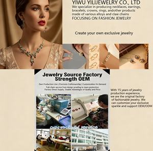 Pendientes Elegantes y Modernos de Acero Inoxidable con Baño de Oro de 18K, Diseño Europeo Americano de Lujo con Diamantes y Letra Colgante para Mujer - Product Image 2