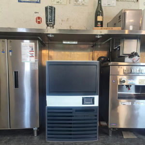 Bureau garde-manger 80kg par jour Machine à glaçons commerciale Machine à glaçons pour ménage <span class=keywords><strong>Garage</strong></span> Hôtel Restaurant Cuisine - Product Image 6