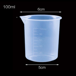 Gobelet doseur en plastique 25 ml gradué pour usage en cuisine - Product Image 4