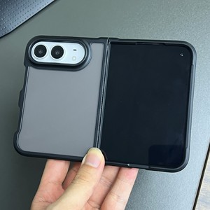 เคสโทรศัพท์แบบพับได้ ป้องกันการตกกระแทก Frosting Skin TPU+PC สำหรับ 18 Fold - Product Image 6