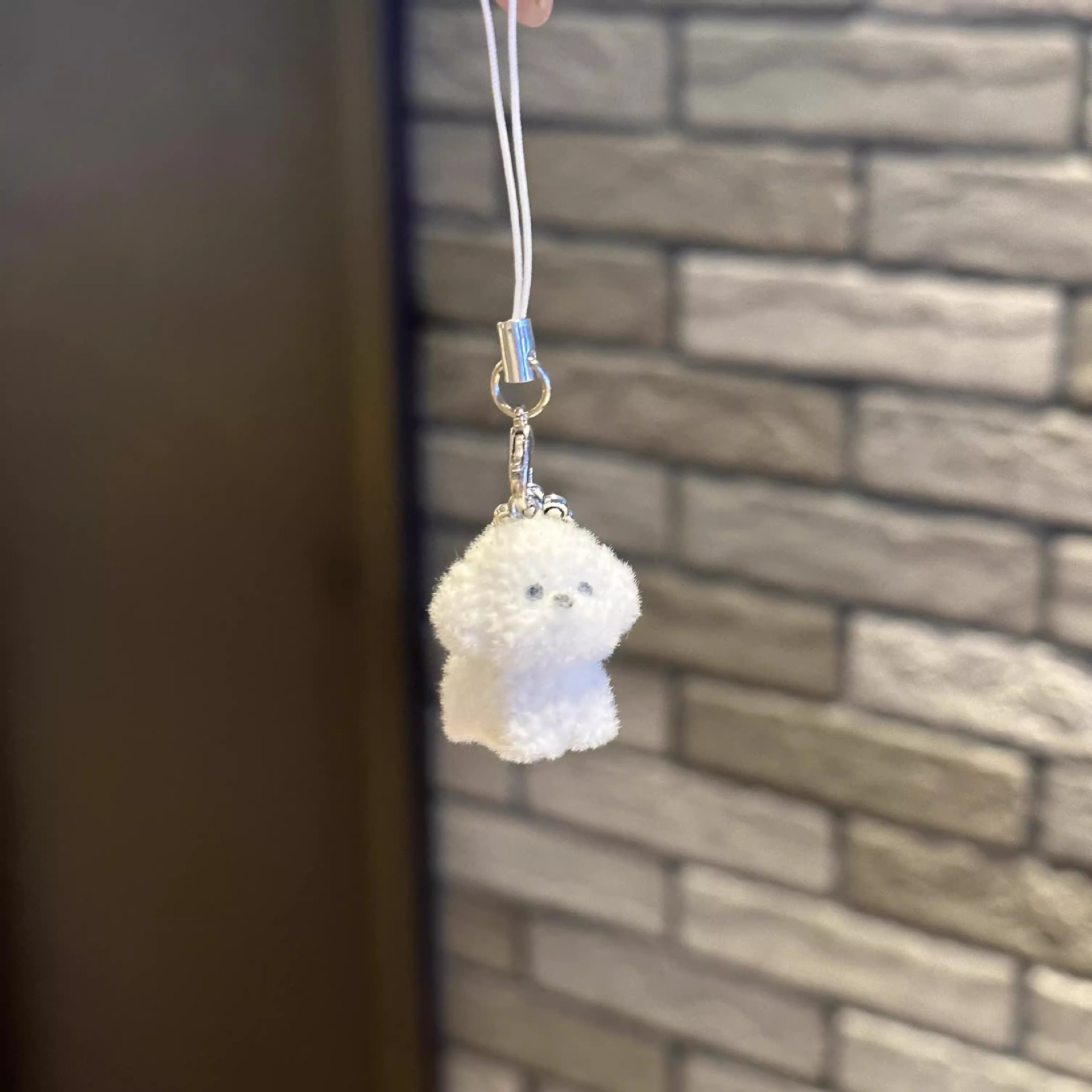 [Flocked Bichon Frise] Comes with spiky horns and rope (color random)