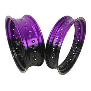 Llanta <span class=keywords><strong>Supermotard</strong></span> de 17 Pulgadas 3.5 4.25 4.5 5.0 Pulgadas, Aleación de Aluminio, Oxidación de Dos Colores, para Supermoto - Product Image 1