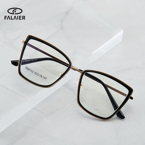 Lunettes anti-lumière bleue carrées en métal à monture intégrale Tr87113, unisexe, montures dorées et noires, protection des verres en acrylique - Product Image 4