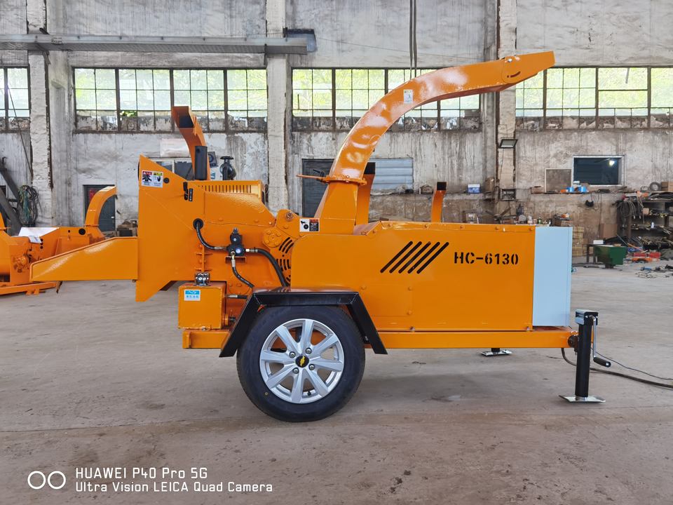 Diesel Wood Chipper Machine With Adjustable Chute for Flexible Wood ...