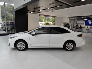Se Aceptan <span class=keywords><strong>Pedidos</strong></span> Personalizados, Excelente Auto a Bajo Precio, <span class=keywords><strong>Corolla</strong></span> <span class=keywords><strong>2023</strong></span> 1.2t S-CVT Sedán Gasolina, Color Oscuro, 8 Bolsas de Aire, Techo Corredizo, En Excelentes Condiciones - Product Image 3