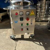 Cuve de mélange pneumatique personnalisable en acier inoxydable 200L avec agitateur et moteur 2kW pour la production de parfums et d'alcool SUS304/316