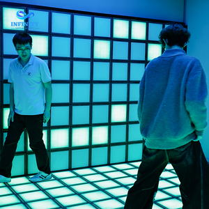 Máquina de Juego Interactiva Inteligente con LED para Piso, Baldosas de Piso con Cuadrícula de Salto Interactiva, con Modos de Juego Ajustables para Deportes en Interiores - Product Image 1