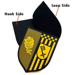 Étiquettes en caoutchouc 3D personnalisées avec logo, patchs en silicone PVC drapeaux nationaux pour vêtements - Vente en gros - Product Image 3