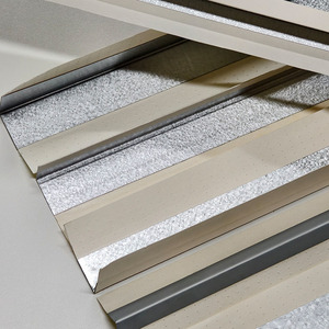 Profilo angolare in metallo rivestito in carta per cartongesso, per rendering e intonacatura esterna e interna personalizzati - Product Image 1