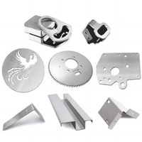 Pendentif personnalisé en aluminium découpé au laser par estampage métallique avec fabrication de tôles à matrices progressives