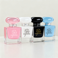 Flacon de parfum de luxe personnalisé Revêtement intérieur forme plate rose 50ML flacon de parfum en verre bouteille de parfum avec boîte