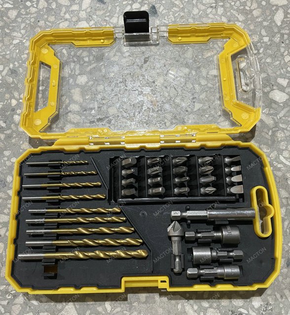 Quick and Clean Drill Bit for Soft and Hard Wood Efficient in Creating Punctual Holes