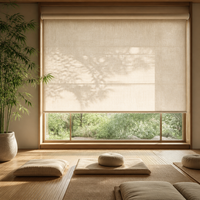 Stores à enroulement en tissu texturé beige chaud, à commande manuelle par chaîne, anti-éblouissement, sur mesure pour cuisine et salle à manger