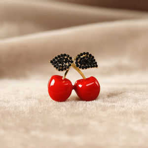 Spilla a forma di ciliegia con diamanti e foglie nere con strass, rossa, alla moda - Product Image 3