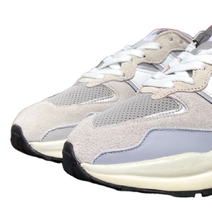 Zapatillas Deportivas de Lujo de Alta Calidad para Hombre y Mujer 2026, Diseño Clásico y Moderno, con Amortiguación, Parte Superior de Lona, PU y EVA - Product Image 1