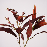 Plantes artificielles en gros : Eucalyptus vert, feuilles d'automne, fruits en soie, décorations florales artificielles, arrangements floraux
