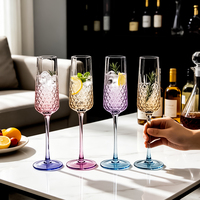 Ensemble de verres à vin à long pied personnalisables, style rétro et luxe léger, pour fêtes et mariages