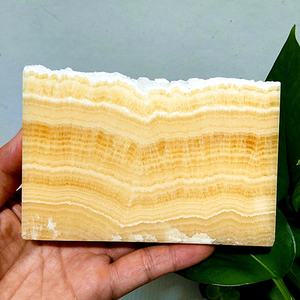 Tranches de pierre polie en gros avec marbrure jaune et blanche vibrante, dalle de calcite jaune pour la décoration intérieure - Product Image 3