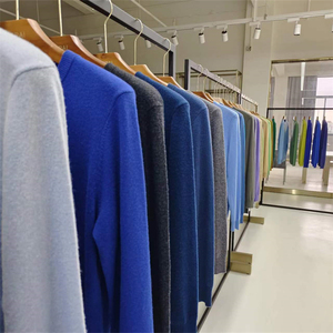 Maglione con scollo rotondo Casual Casual da <span class=keywords><strong>donna</strong></span> <span class=keywords><strong>in</strong></span> 22% di <span class=keywords><strong>viscosa</strong></span> 50% <span class=keywords><strong>in</strong></span> Nylon 28% <span class=keywords><strong>in</strong></span> poliestere - Product Image 3